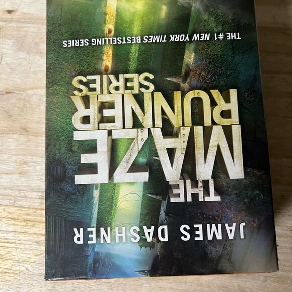 The maze runner series book set NEW sealed - Picture 2 of 3
